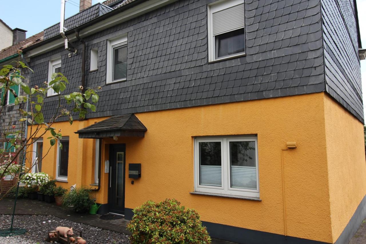 Privatzimmer Haus Gruenewald Solingen Dış mekan fotoğraf